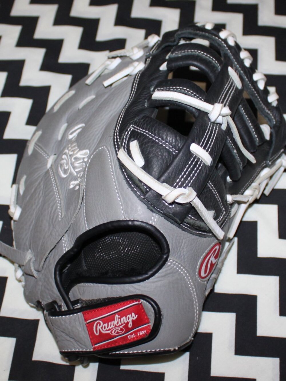 Rawlings 13'' Girls' Highlight Series Softball First Base Mitt - Picture 5 of 10